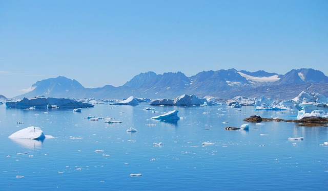 Free Greenland Iceberg photo and picture