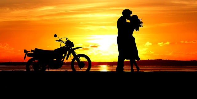 Laag Van De Zon, Koppel, Motor, Liefde