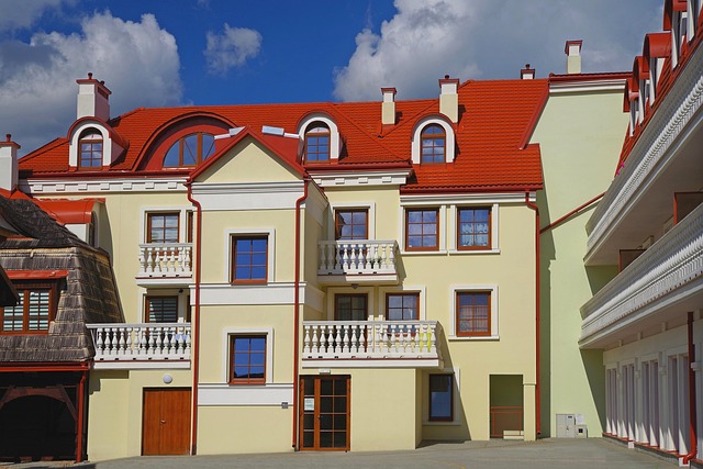 Free Town House photo and picture
