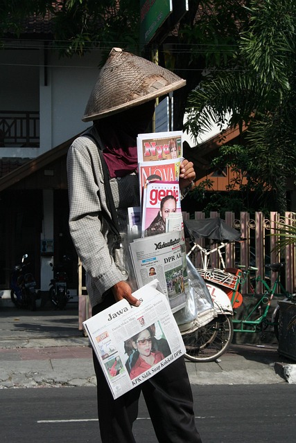 Free Newspaper Seller Indonesia photo and picture