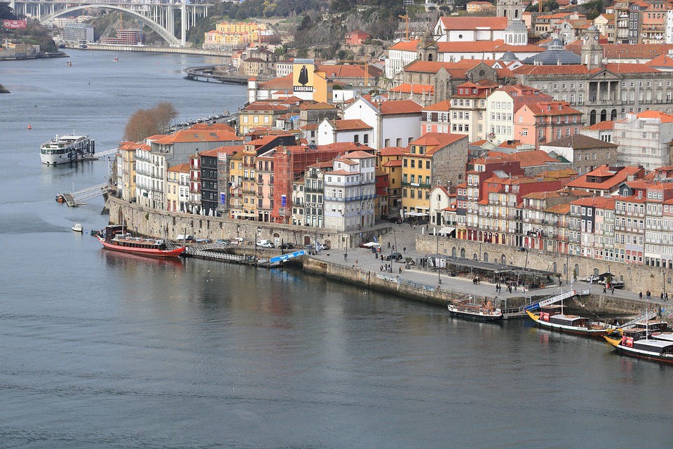 Street Food Secrets: Where to Find Porto’s Best Bites