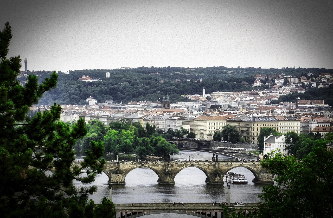 Prague - free online jigsaw puzzle photo