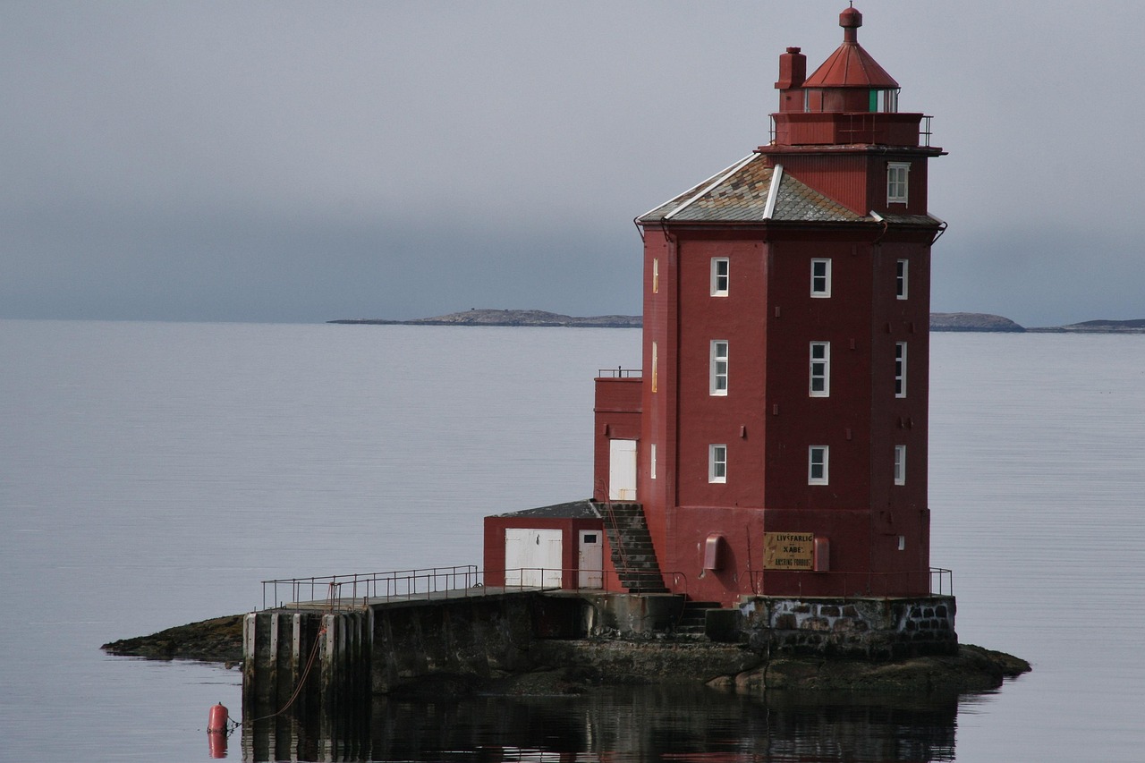 Lighthouse - free online jigsaw puzzle photo