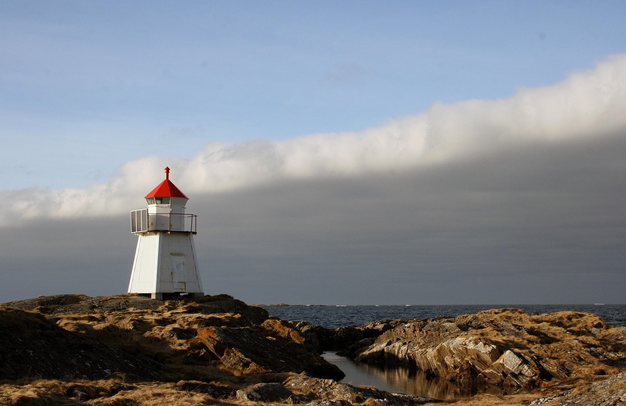 Lighthouse - free online jigsaw puzzle photo