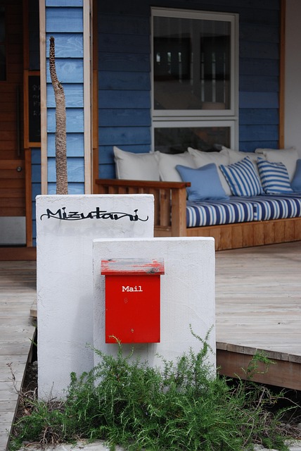 Free Mail Box House photo and picture