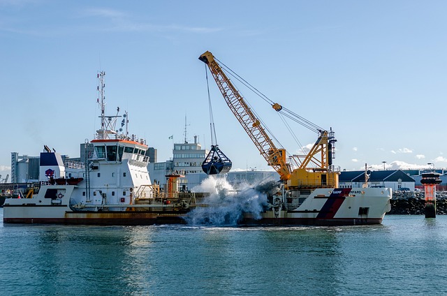 Free Boat Crane photo and picture