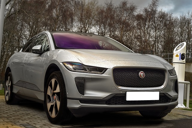 Jaguar Ich Tempo, Elektroauto, Aufladen