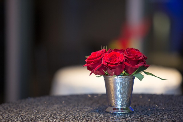 Free Red Roses Bouquet Of Roses photo and picture