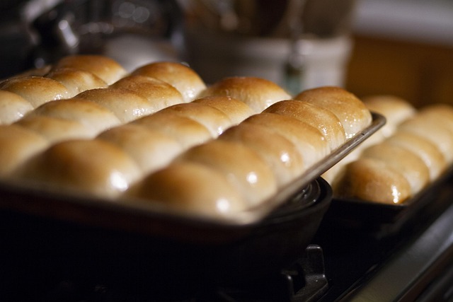 Free Rolls Kitchen photo and picture