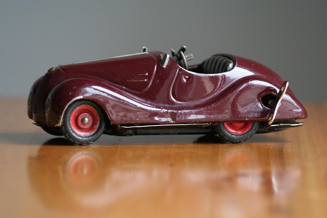 Free Tin Toys Automobile photo and picture