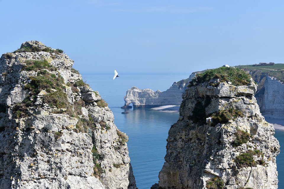 Top 10 Intriguing Facts about Etretat Cliffs
