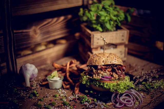 Free Hamburger Cheeseburger photo and picture