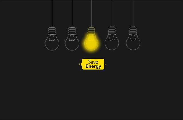 Free light bulb battery illustration