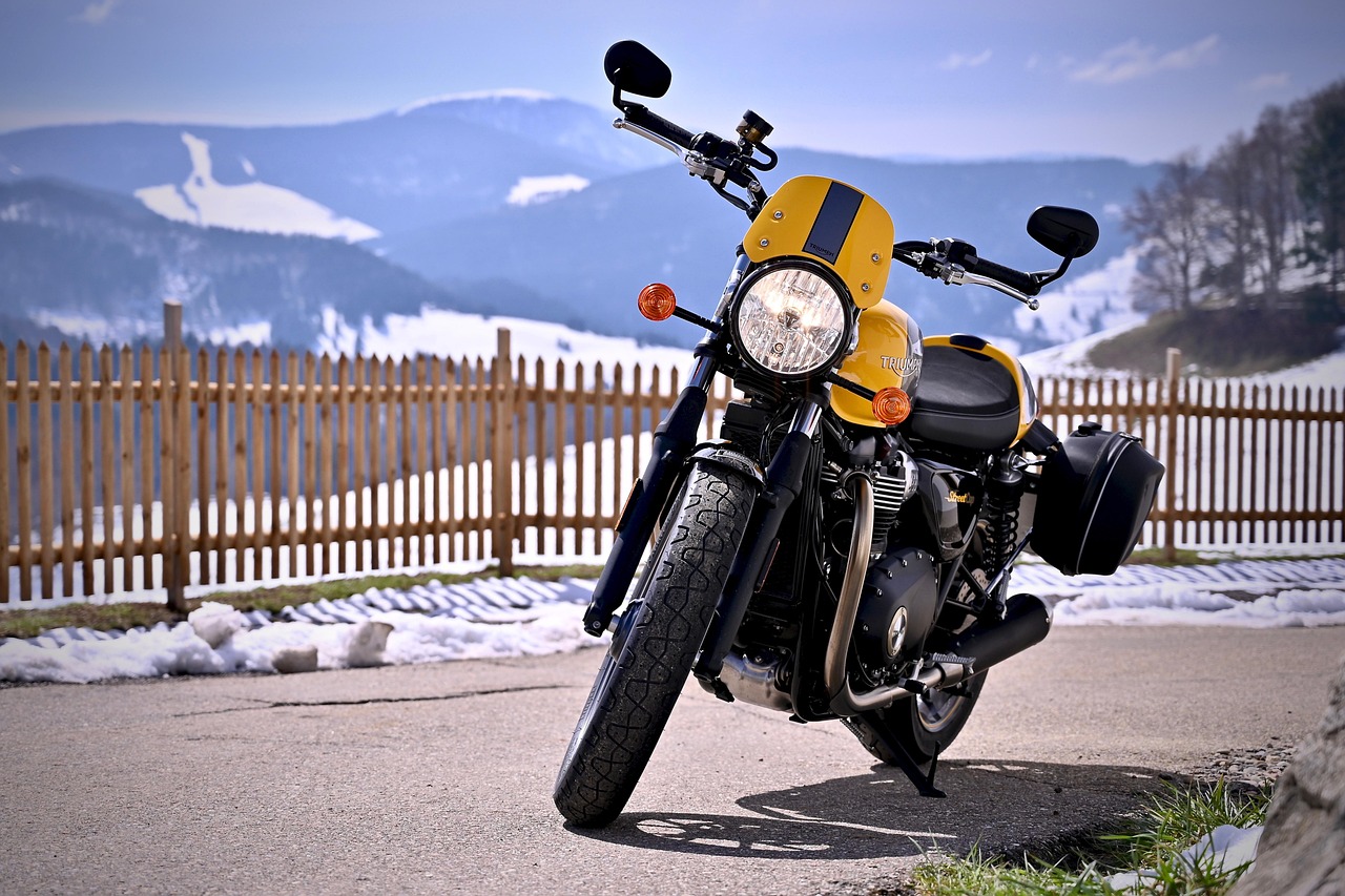 Buy motorcycle in Winterthur: Legal Guide, Costs, and Ownership in Switzerland