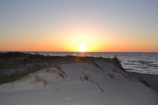 Free Evening Atmosphere Sunset photo and picture