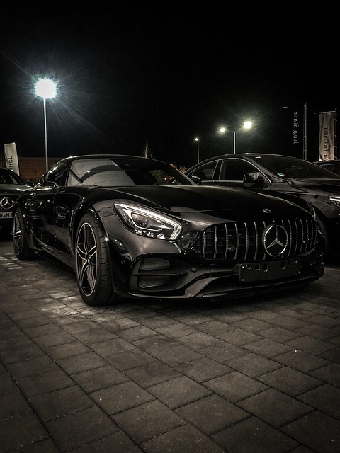 Free Sports Car Mercedes photo and picture