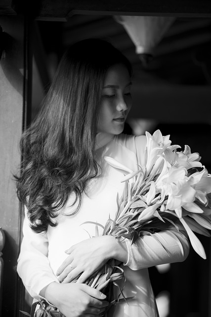 Free Woman Flower Background photo and picture