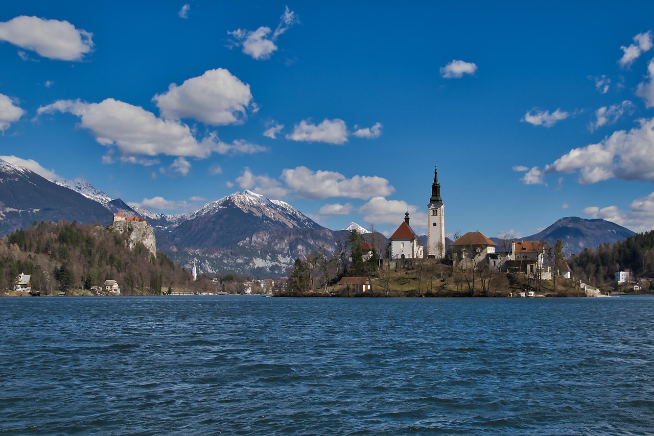 Castle - free online jigsaw puzzle photo