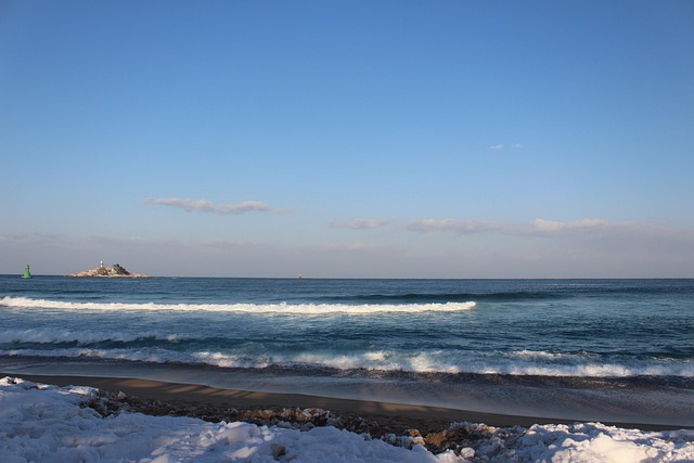 Free Ocean Winter Sea photo and picture