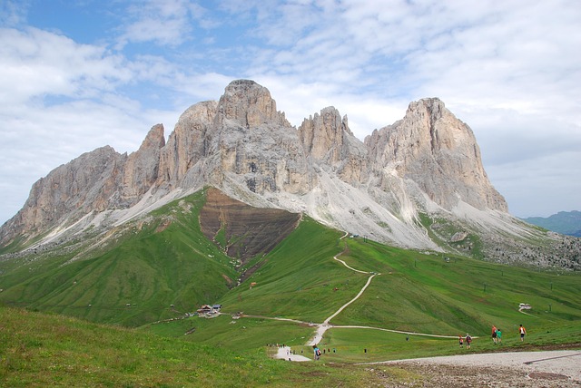 Free Landscape Mountains photo and picture