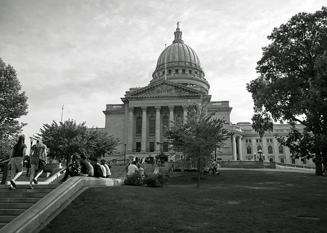 Free Wisconsin State Capitol Building photo and picture
