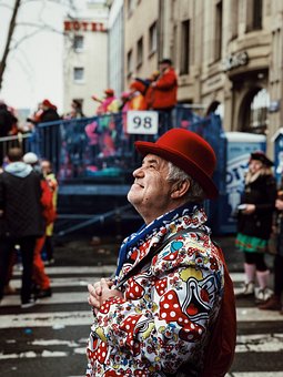 Лонгслив женский oodji Ultra, цвет: белый. 14201034B/46147/1000N. Размер XS (42)