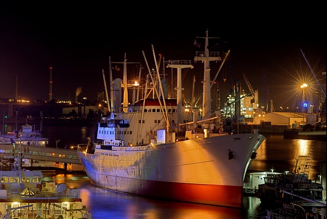 Free Ship Port photo and picture