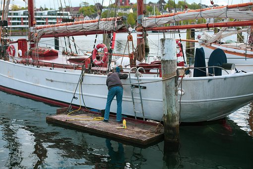 Free Yacht To Clean photo and picture