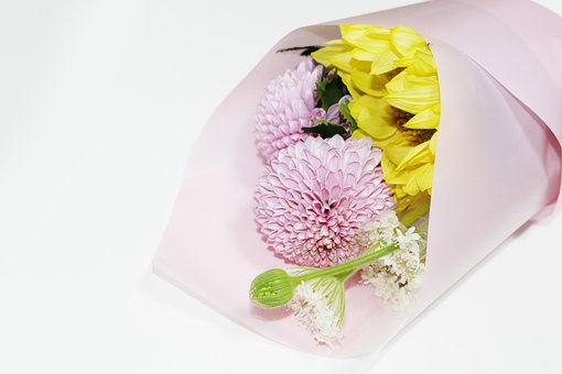 Free Flower Arrangement Honeymoon photo and picture
