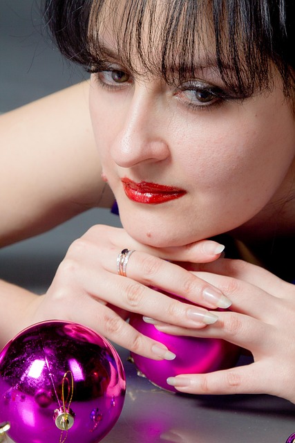 Free Women Ornaments photo and picture