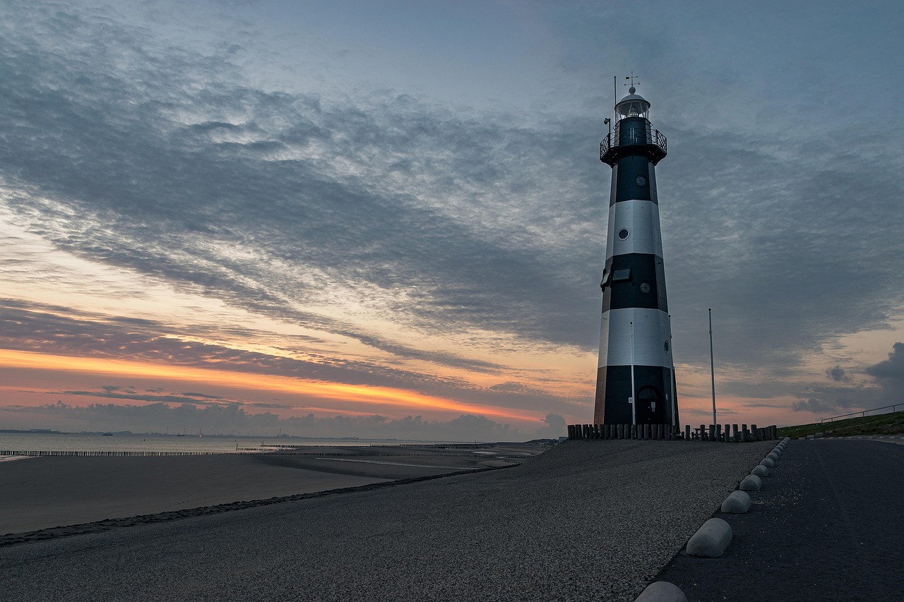Lighthouse - free online jigsaw puzzle photo