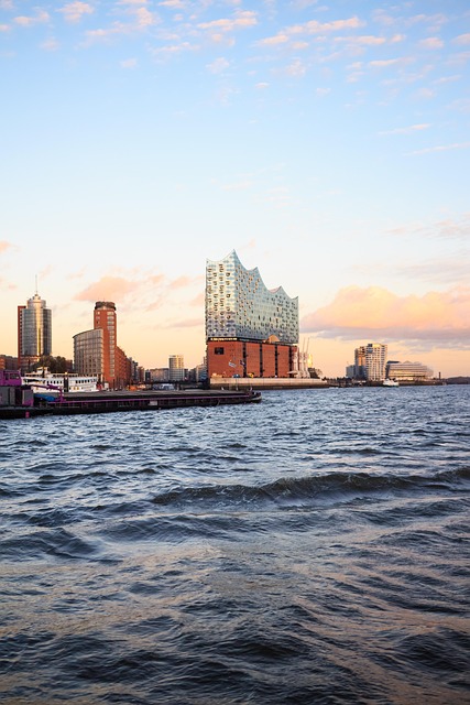 Free Hamburg Elbphilharmonie photo and picture