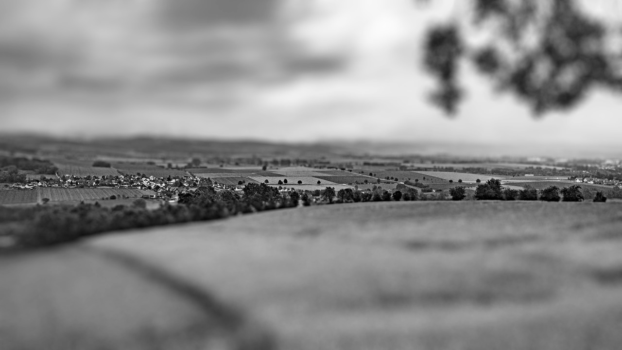 Miniature - free online jigsaw puzzle photo