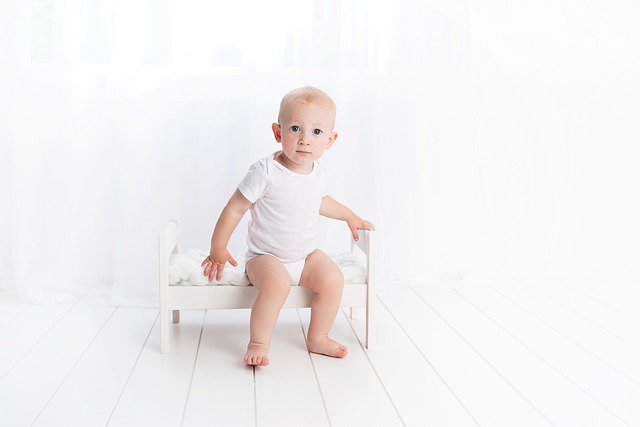 Free Baby Bed photo and picture
