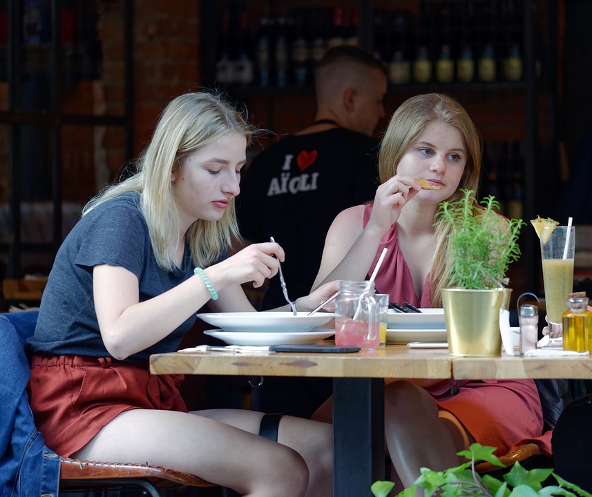 Girls, Young, Restaurant, Terrace, People, Table, Food