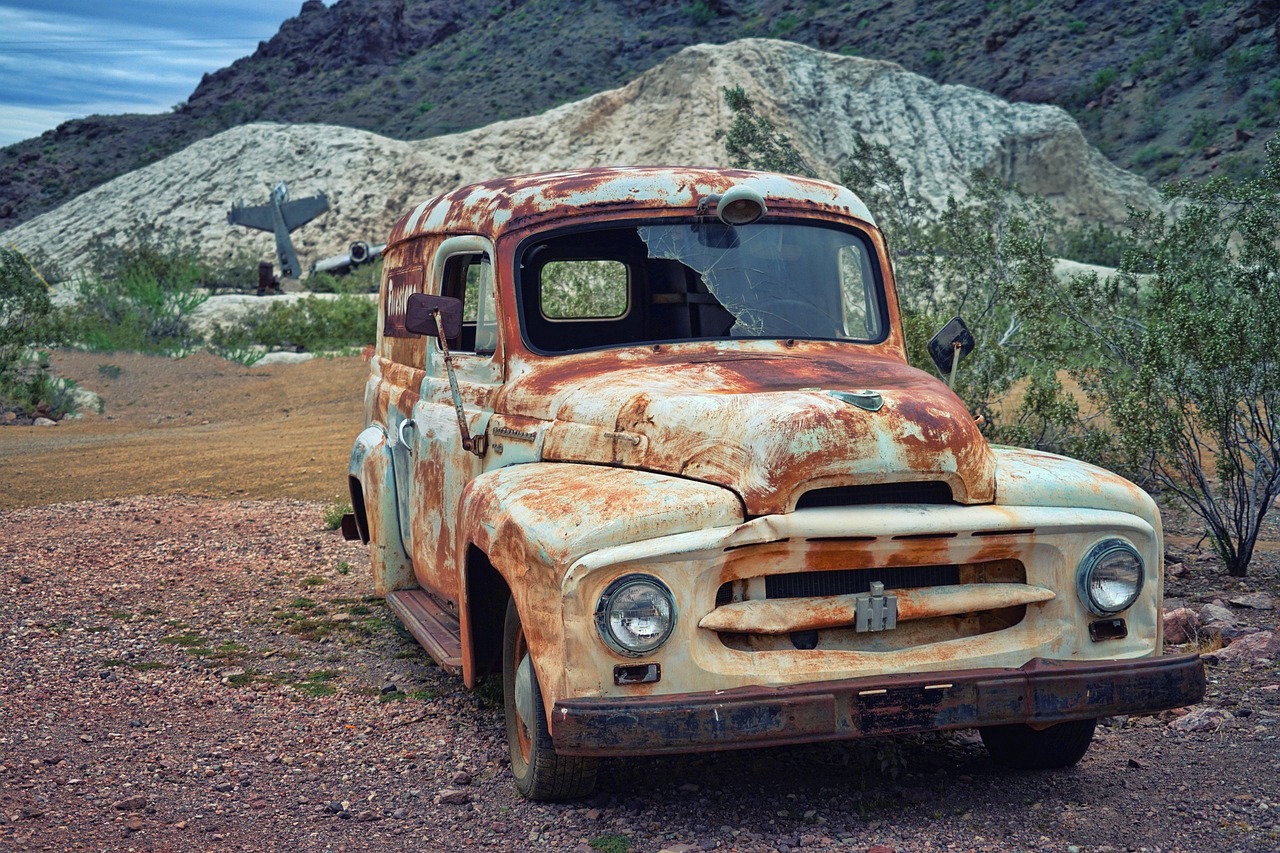 Antique Car - free online jigsaw puzzle photo