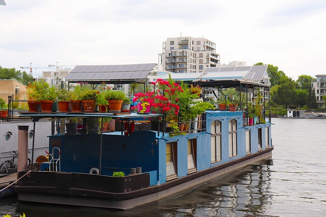 Free Boat Water photo and picture
