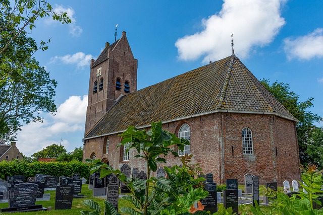 Kirke, Kirkegård, Luft, Skyer