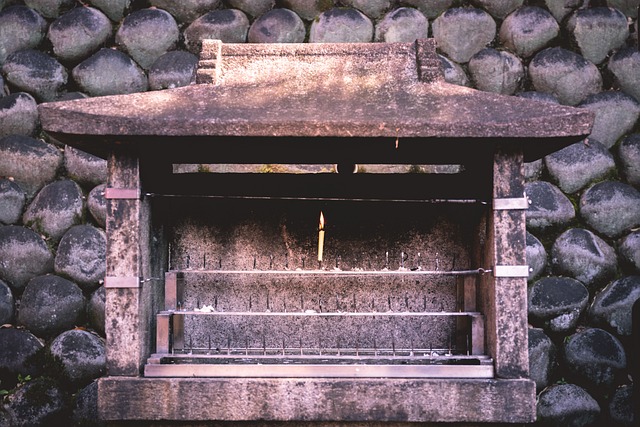 Vela, Santuario, Gris, Cultura, Religión