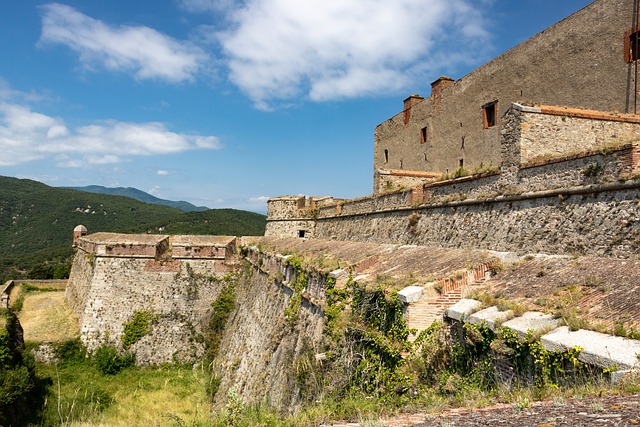 Free Fort Building photo and picture
