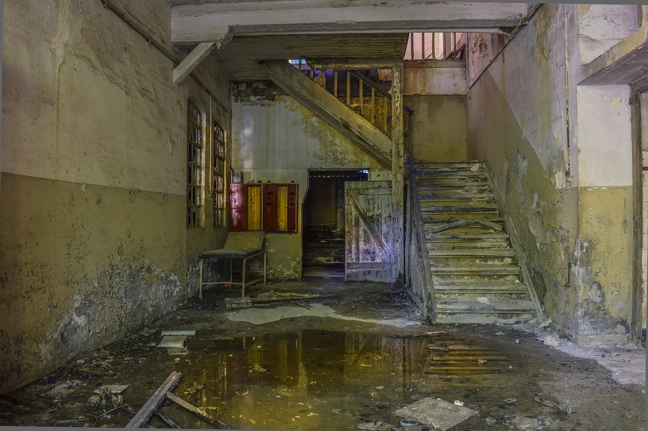 Misplaced Building Lost Places Building Pforphoto - Free photo on Pixabay