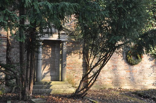 Free Dig Graveyard photo and picture