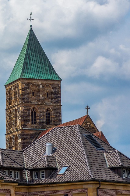 Kirke, Landskab, Arkitektur, Himmel