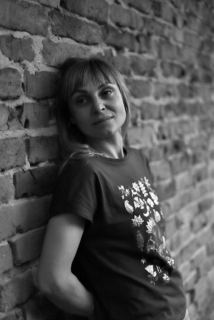 Перед использованием следует тщательно очистить и высушить ноги. Носите носки минимум 30-60 минут, лучше – на ночь. Комбинируйте с легким массажем - это усилит эффект и обеспечит лучшее впитывание полезных веществ. Для достижения ярких результатов используйте носки регулярной повторной до 3-4 раз в неделю.