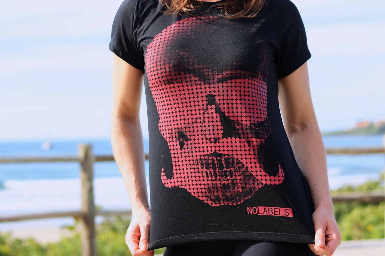 T-Shirt Femme Fille - Photo gratuite sur Pixabay - Pixabay