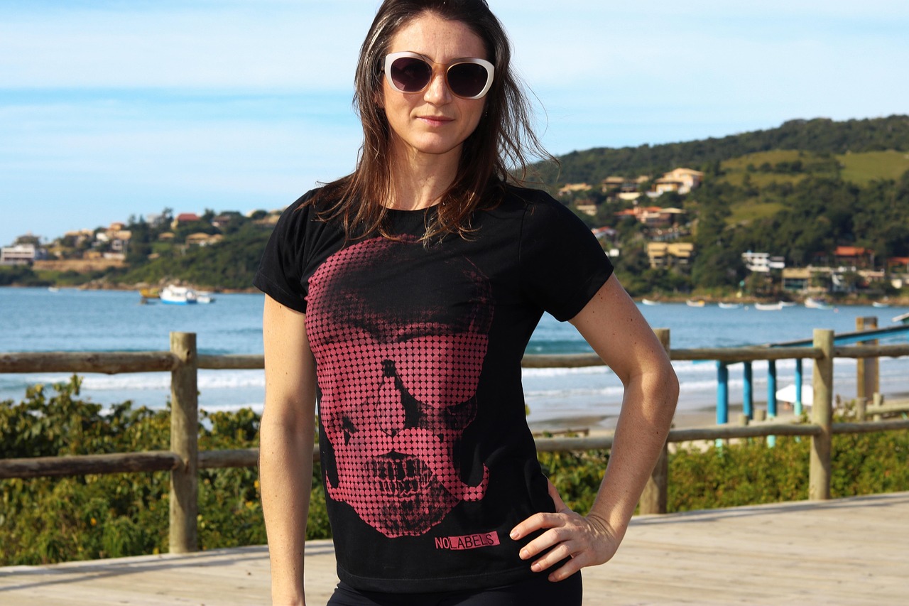 T-Shirt Femme Fille - Photo gratuite sur Pixabay - Pixabay