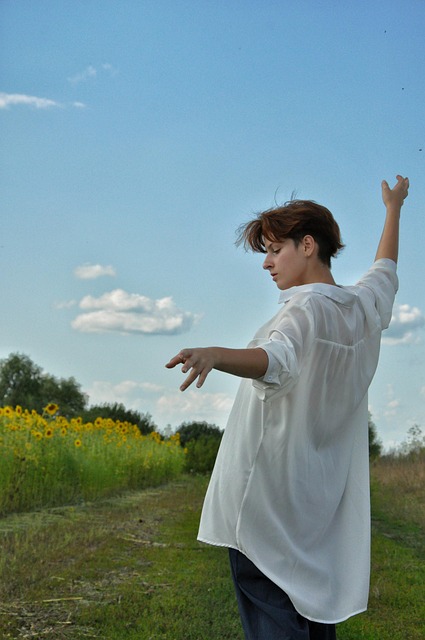 Free Young Woman Field photo and picture