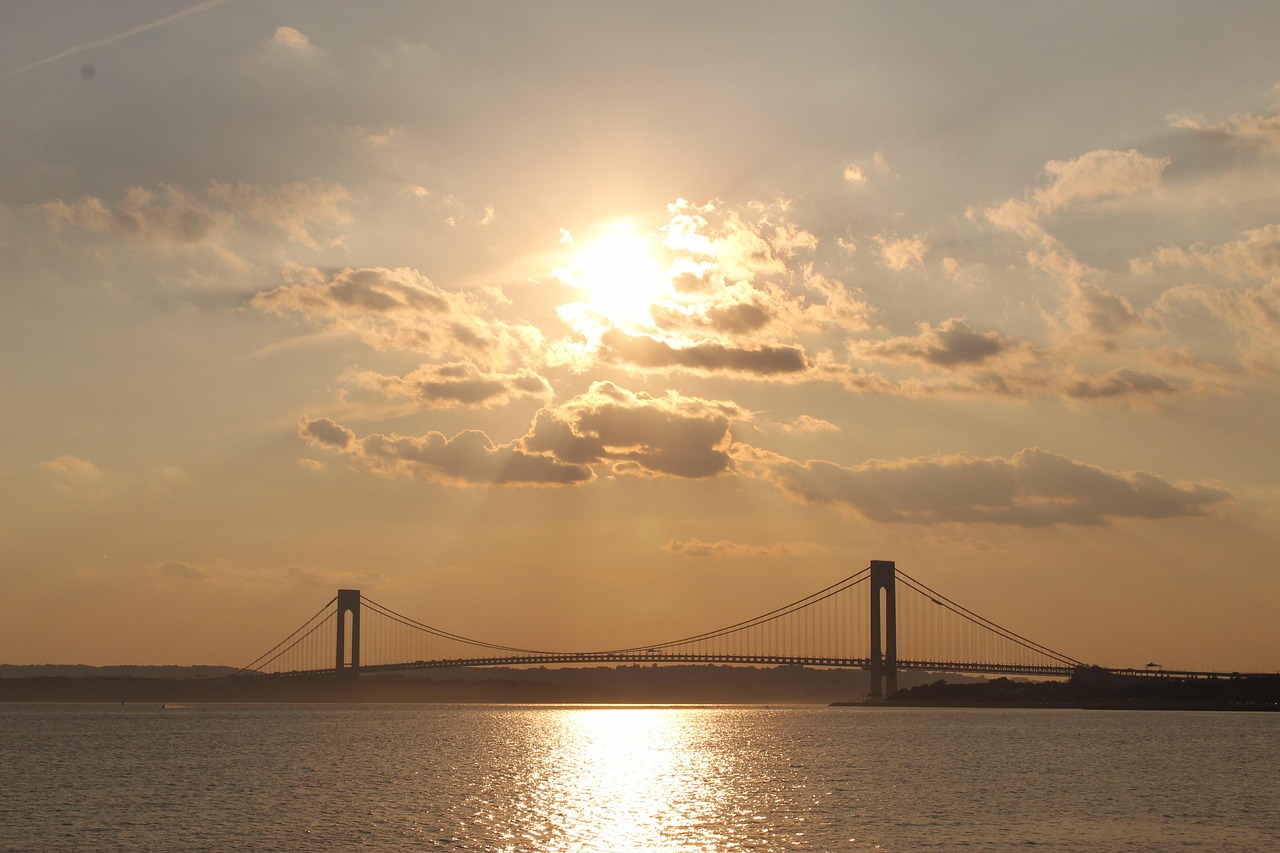 Bridge - free online jigsaw puzzle photo