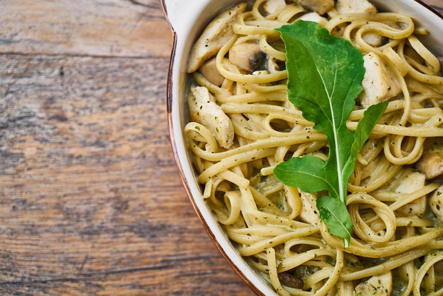 pasta, flour, kitchen, food, egg, noodles, delicious, cook, nutrition, spaghetti, carbohydrates, fresh, spices, pastry, raw, italy, garlic, basil, preparation, vegetarian, diet, start, healthy