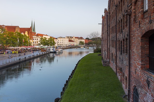 Lübeck, Agua, À Noite, Untertrave